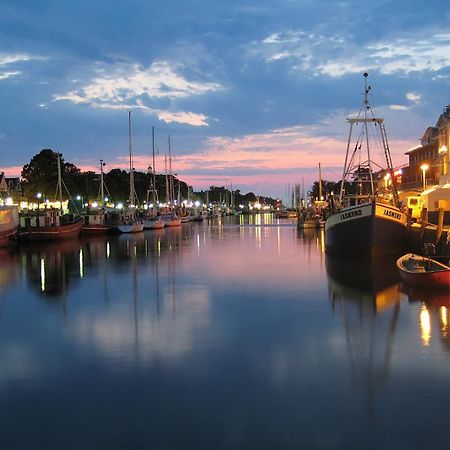 Haus Drei Schwestern, Bernstein Rostock Dış mekan fotoğraf